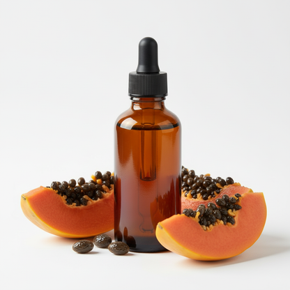 Frasco de extracto de papaya con fruta fresca